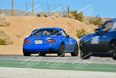 media/Dec-13-2025-Extreme Speed (Sat) [[d129ecb0b9]]/Beginner/Session 2 (Turn 4)/